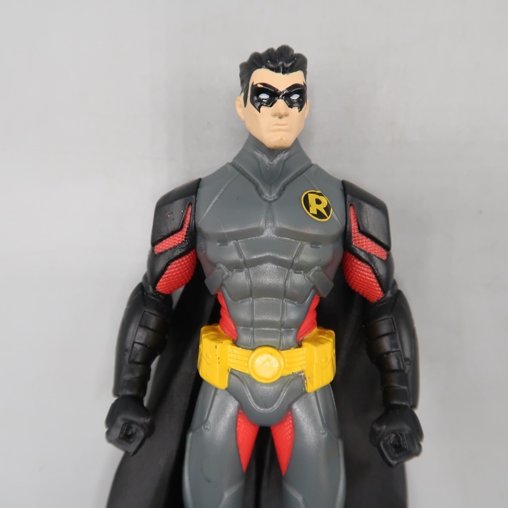 DC Comics Batman Armour 6 Inch Robin Basic Action Figure